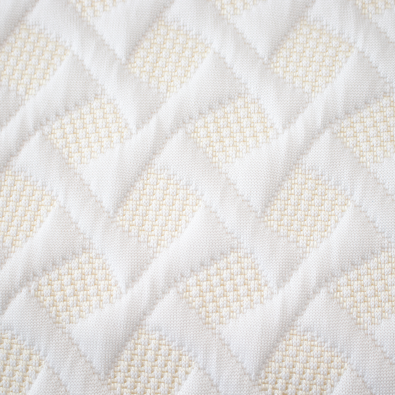 Fabraic Pillow um Thoirchis Graphene