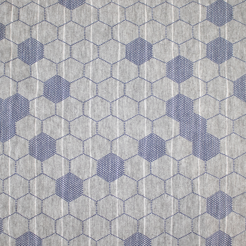Fabraic Pillow um Thoirchis Graphene