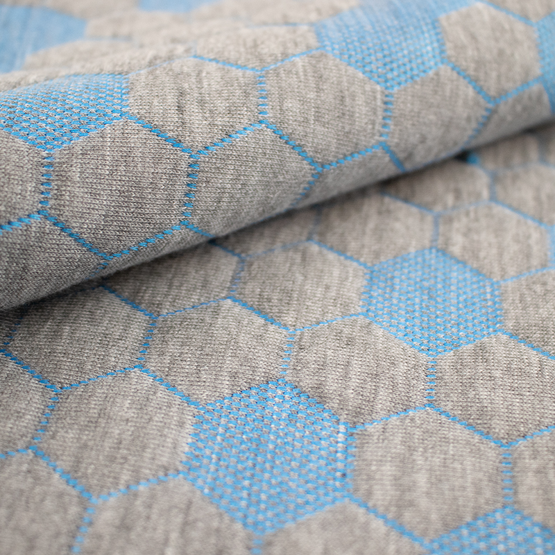 Fabraic Pillow um Thoirchis Graphene