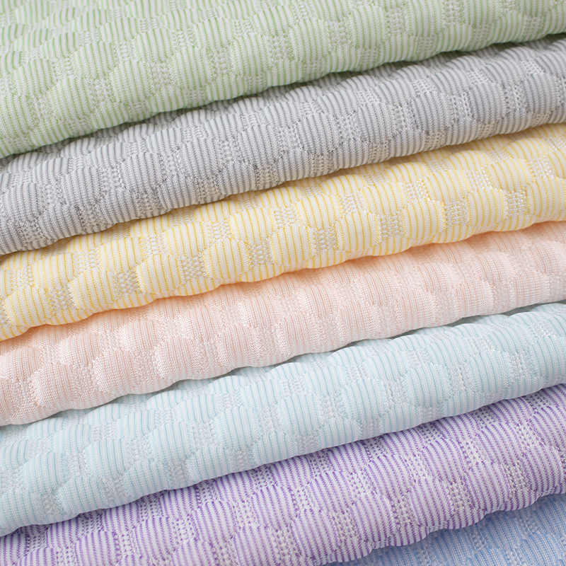 Fabraic Mat Fuarú Silk Oighear