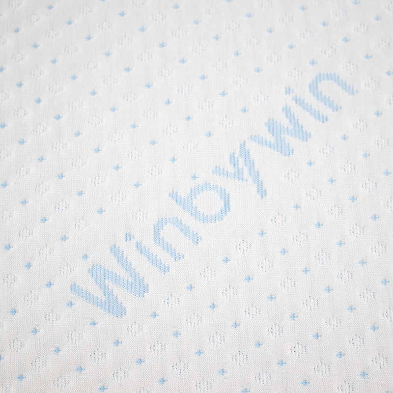 Fabraic Pillow um Thoirchis Graphene