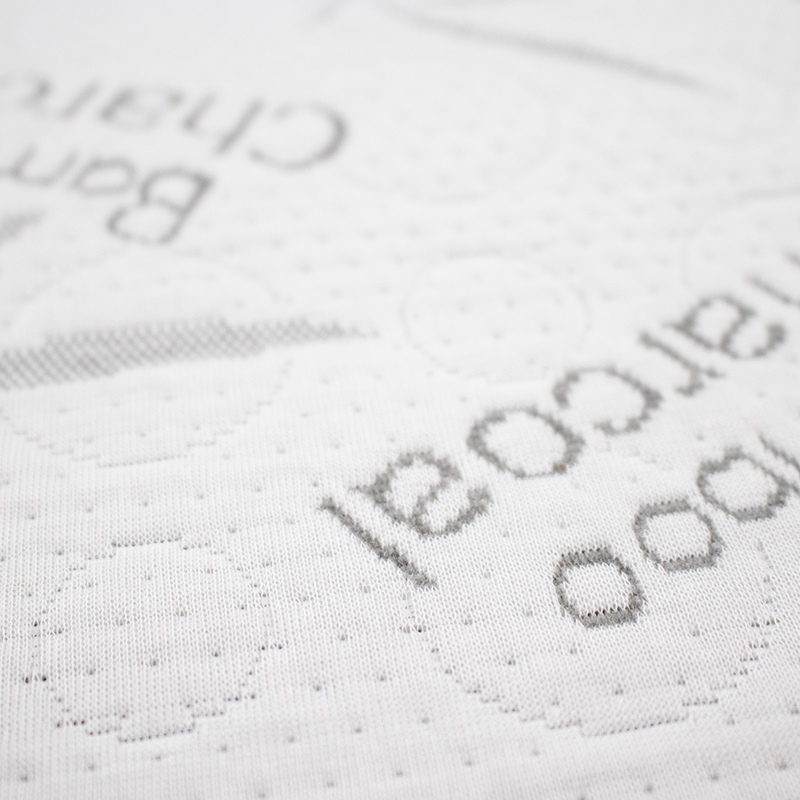 Fabraic Pillow um Thoirchis Graphene